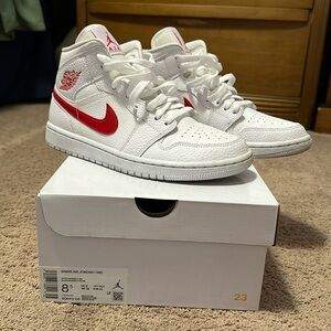 Women’s Air Jordan 1 Mid